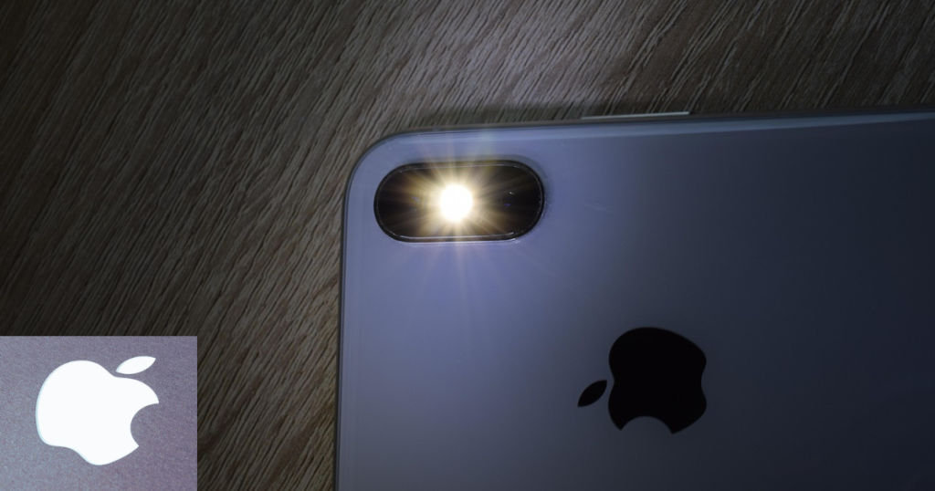 Iphone azul sobre a mesa