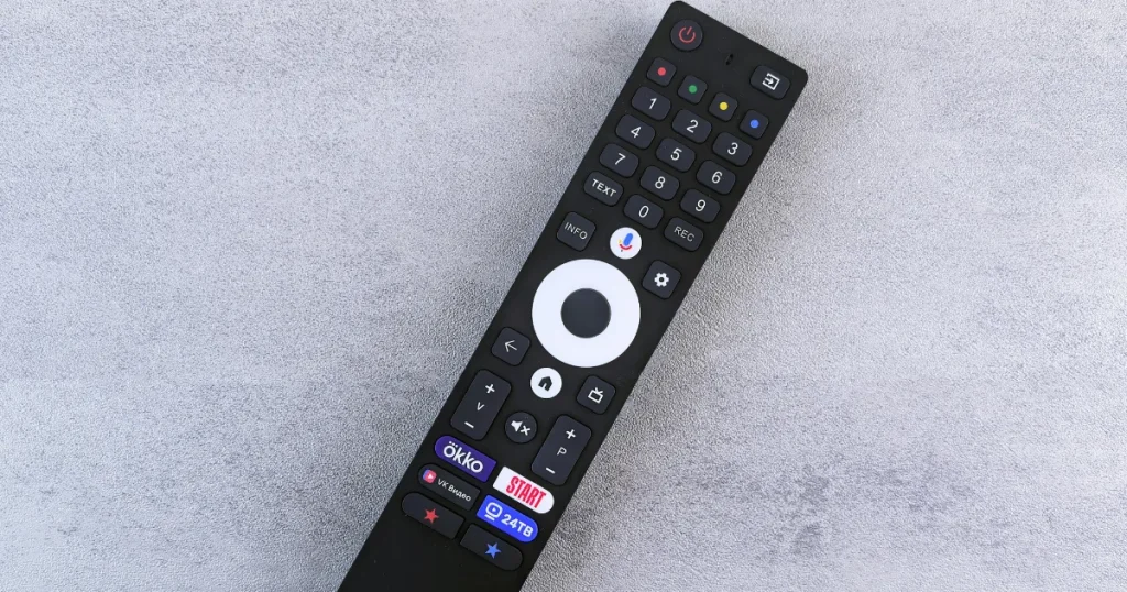 Como faço para configurar o controle remoto da SKY para funcionar na minha TV?